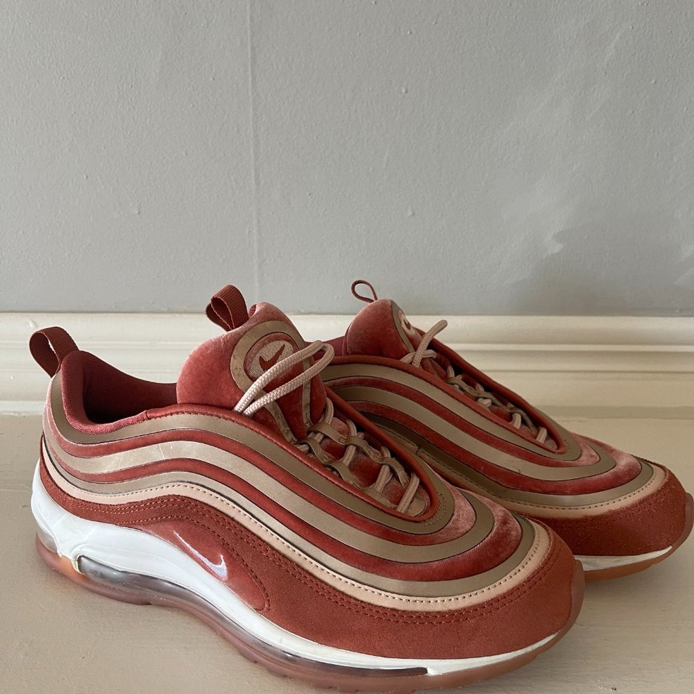 Nike Air Max sneakers - brand new